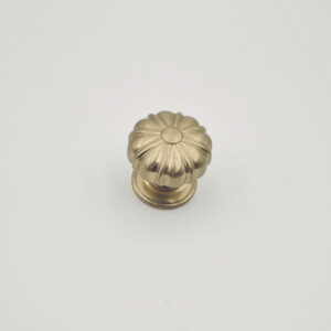 Brushed nickel flower cabinet knob for kitchen cabinets and furniture